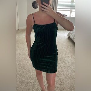 LIKE NEW - Ribbed velvet mini dress